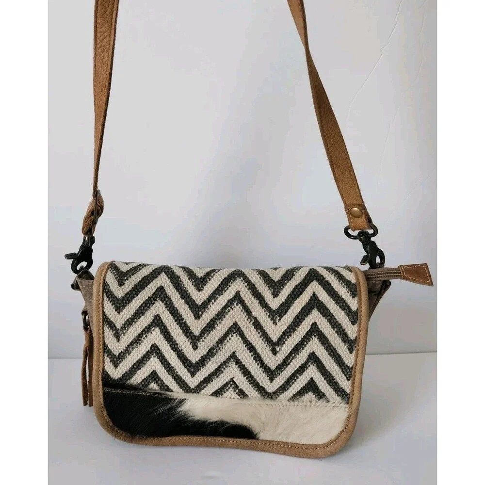 Myra Bag Artistic Chevron Cowhide Shoulder Handbag Crossbody Western Bag Aztec